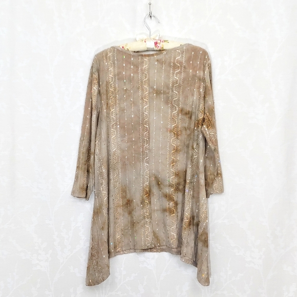 New Directions Embellished Shark Bite Blouse - Picture 2 of 5